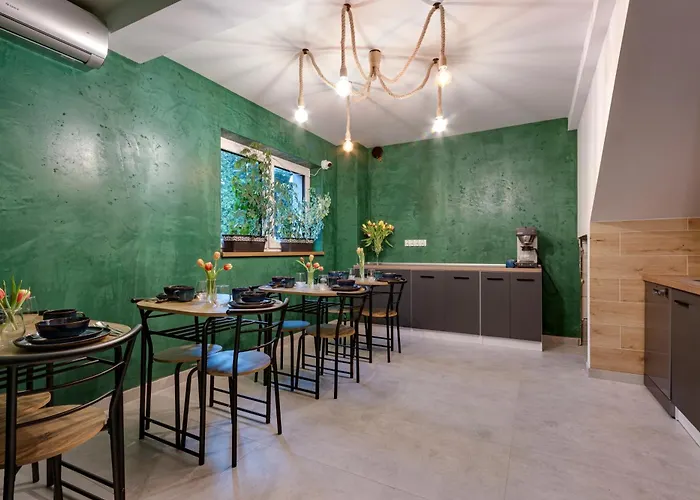 לינה וארוחת בוקר Noce I Dnie 3*